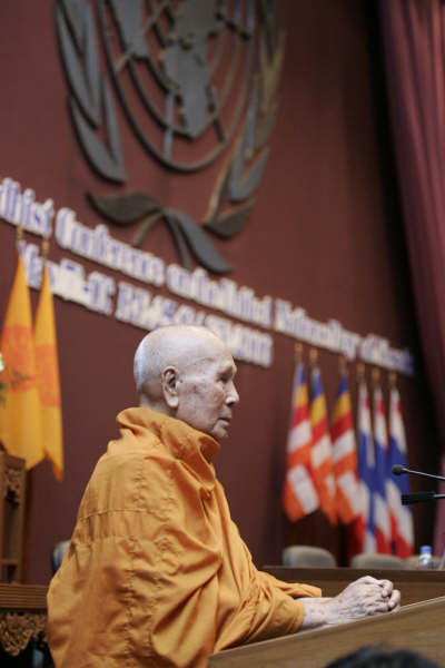 หลวงพ่อปัญญานันทภิกขุ